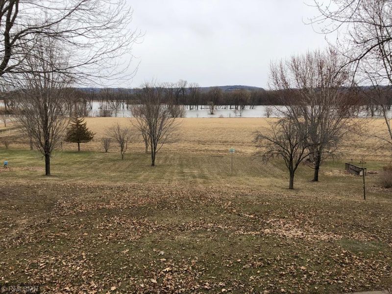 1303 River Dr S, Wabasha, MN 55981