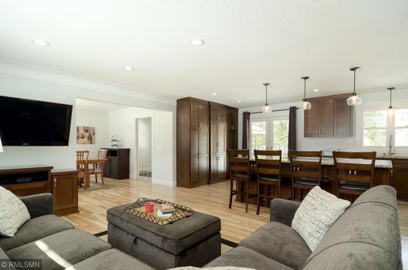 4932 Mayview Rd, Minnetonka, MN 55345