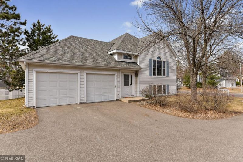 11133 Rhode Island Ave S, Bloomington, MN 55438