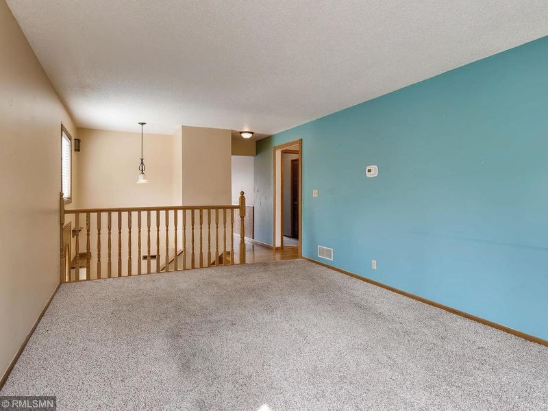 1027 20th Ave N, South Saint Paul, MN 55075