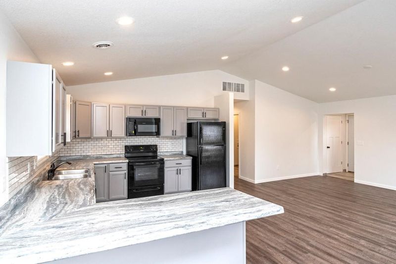 120 Schultz St, Utica, MN 55979