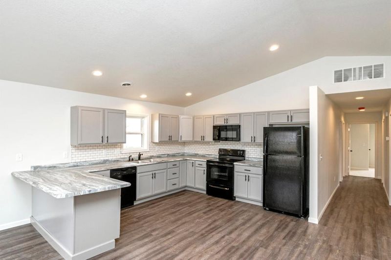 120 Schultz St, Utica, MN 55979