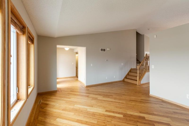 1403 Windrush Rd, Buffalo, MN 55313