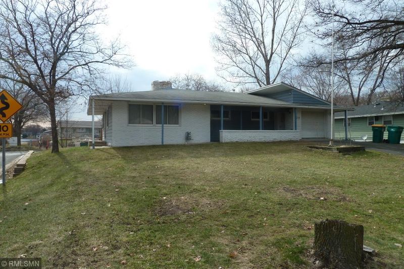 5601 Halifax Ave N, Brooklyn Center, MN 55429