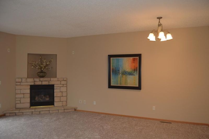 6843 Pine Crest Trl S, Cottage Grove, MN 55016
