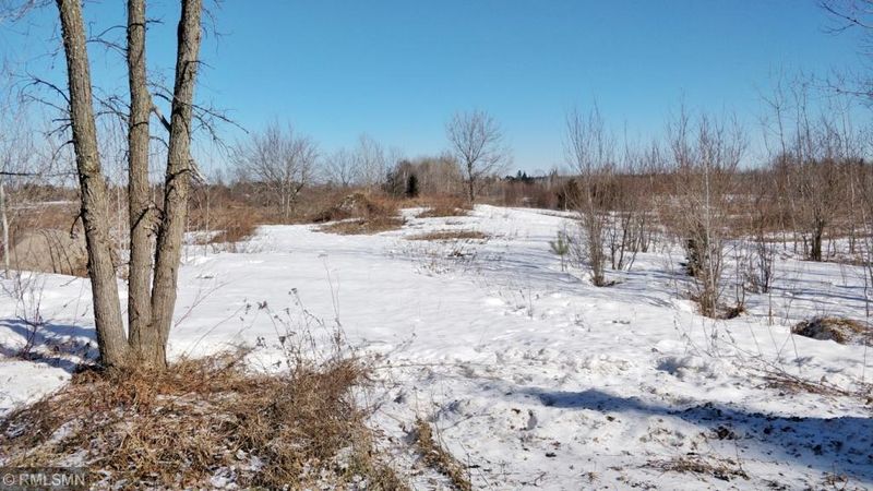 3 Tupper Rd, Cohasset, MN 55721
