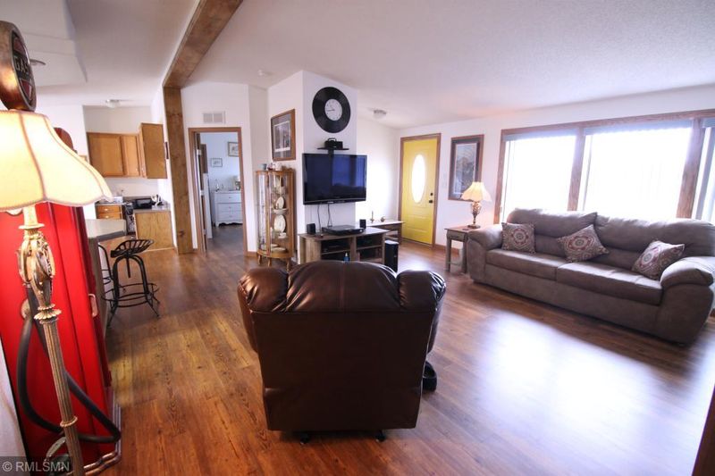 13708 280th Pl, Isle, MN 56342