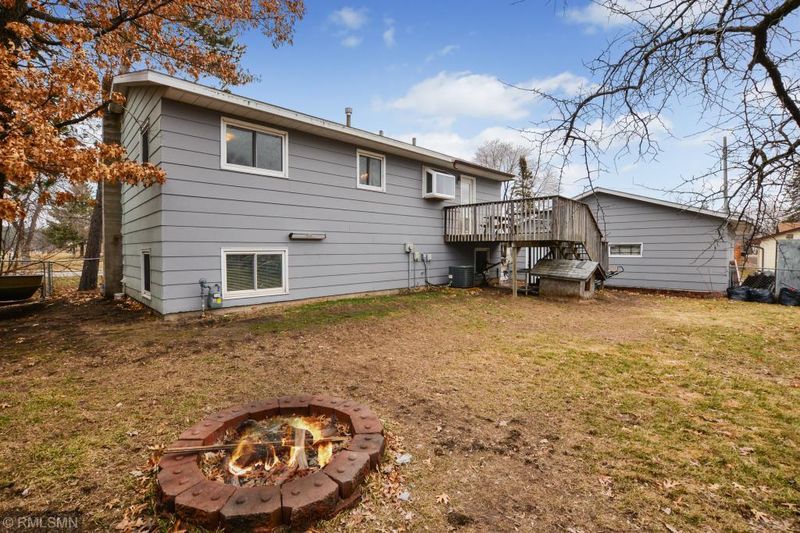 605 12th St N, Princeton, MN 55371