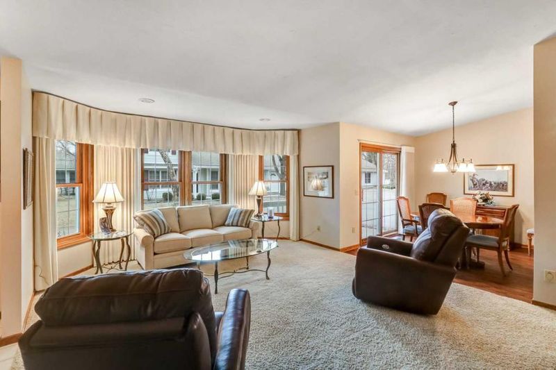 4518 S Mallard Trl, Eagan, MN 55122