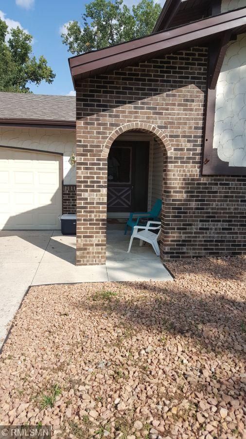 8313 Able St NE, Spring Lake Park, MN 55432