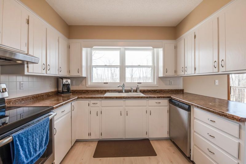 1611 161st St E, Shakopee, MN 55379