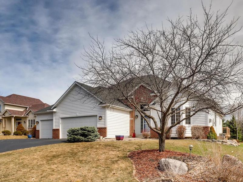 4296 Pintail Ct, Eagan, MN 55122