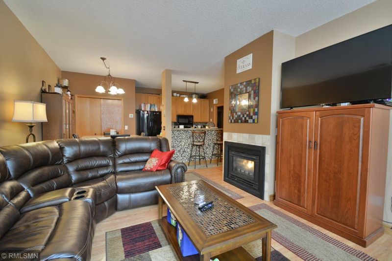 14095 Plymouth Ave, Burnsville, MN 55337