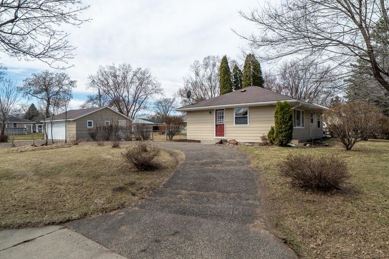 7848 Hadley Ave S, Cottage Grove, MN 55016