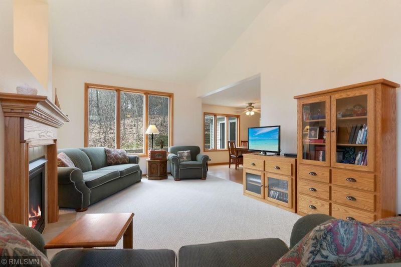2223 Hazelwood Ct, Eau Claire, WI 54701