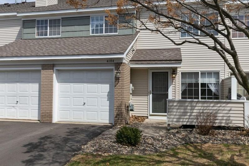 4104 Beaver Dam Rd #157, Eagan, MN 55122