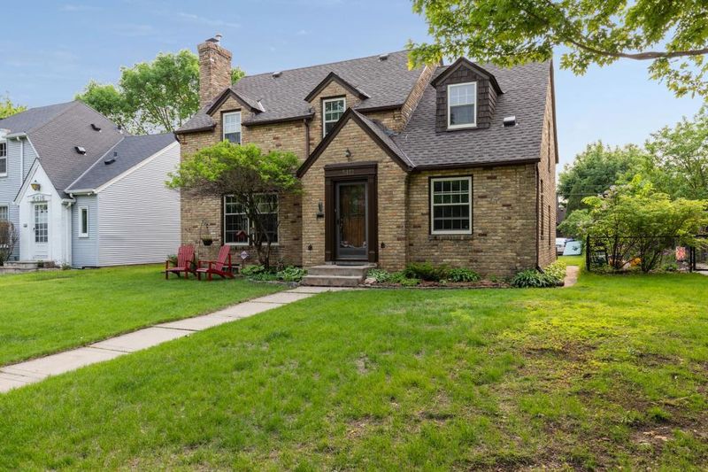 5412 Columbus Ave S, Minneapolis, MN 55417