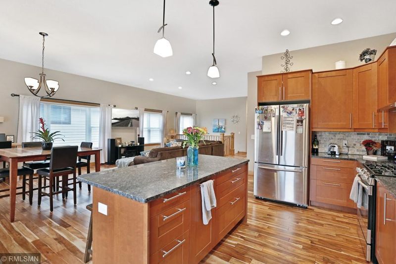 2354 South Ave, North Saint Paul, MN 55109