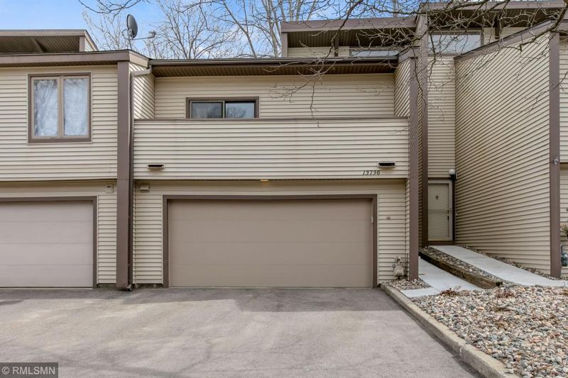 13736 Hemlock Ct, Apple Valley, MN 55124