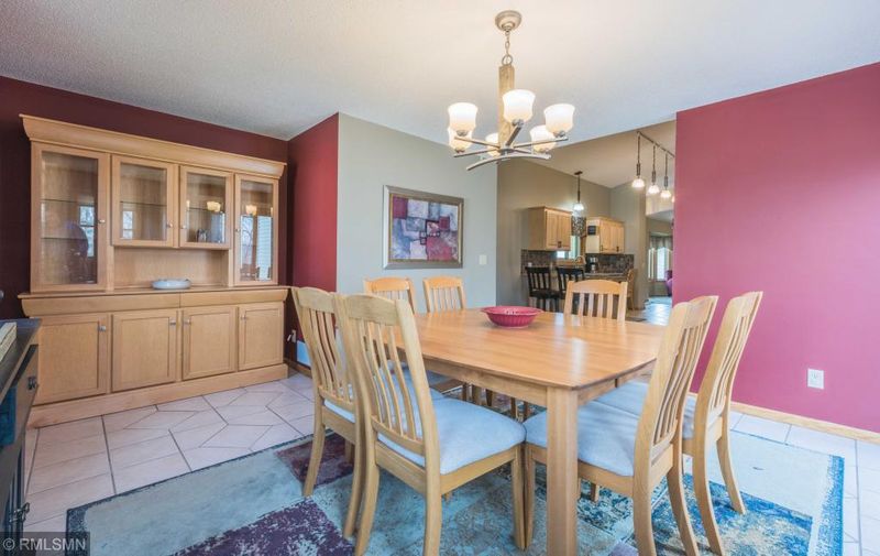 11151 72nd Ave N, Maple Grove, MN 55369