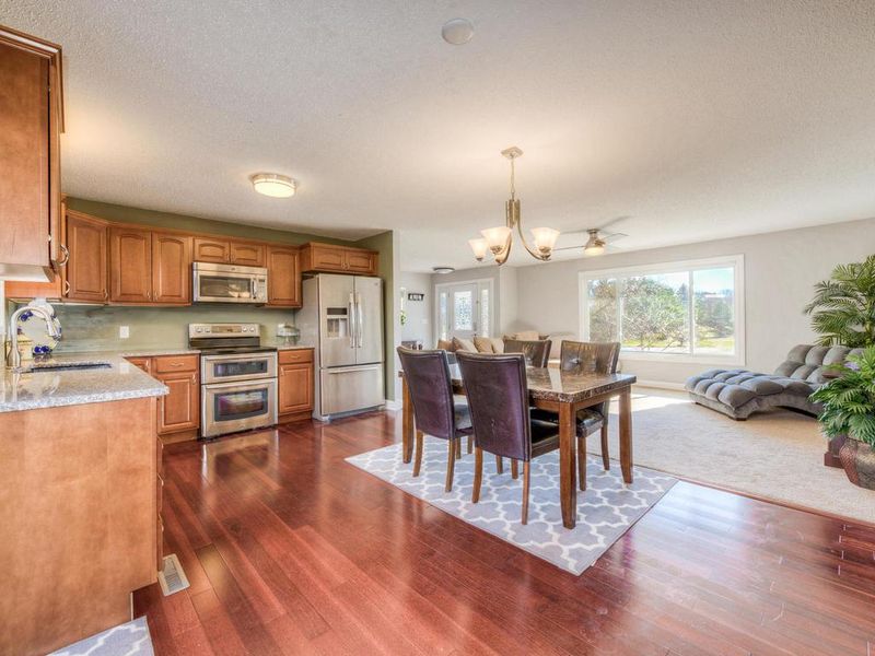 17958 Eidelweiss St NW, Andover, MN 55304
