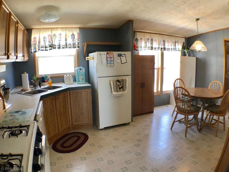 4488 113th Ave NE, Spicer, MN 56288