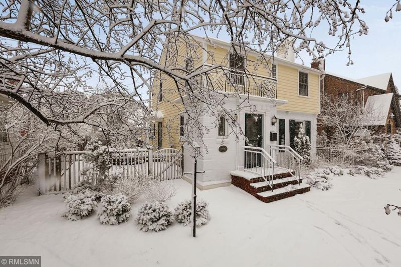 1684 Highland Pw, Saint Paul, MN 55116