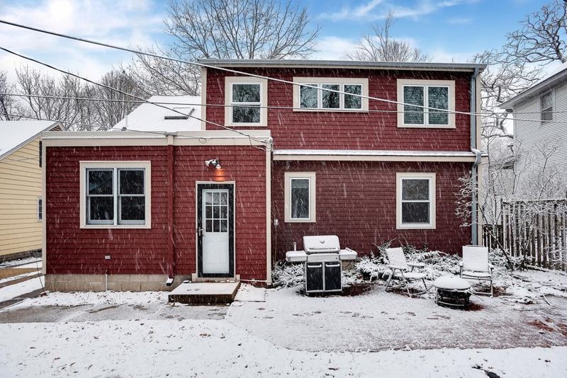 2327 Gordon Ave, Saint Paul, MN 55108