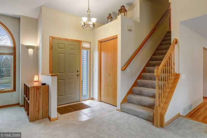 210 Alva St, Waconia, MN 55387