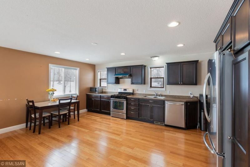 59 Wheelock Pw E, Saint Paul, MN 55117