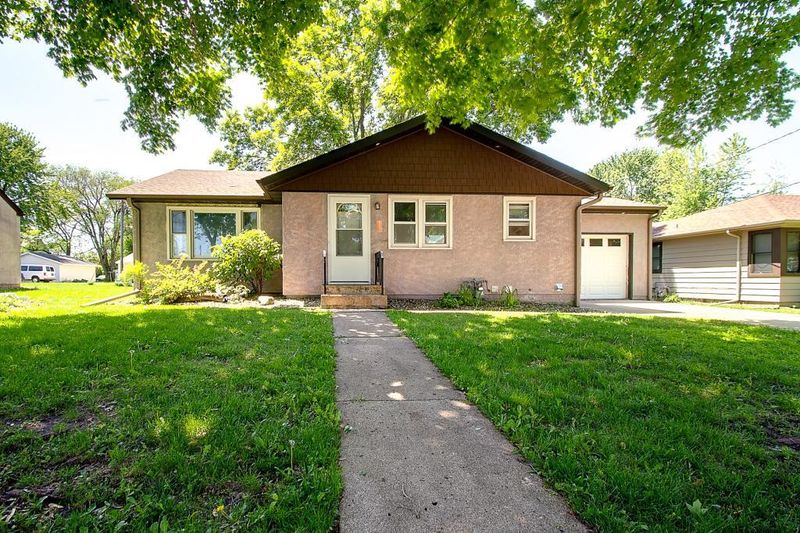 506 4th St NE, Montgomery, MN 56069