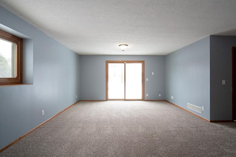 8812 Kilbirnie Ter, Brooklyn Park, MN 55443