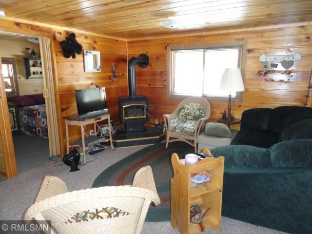 9333 Pequaywan Lake Rd, Duluth, MN 55803