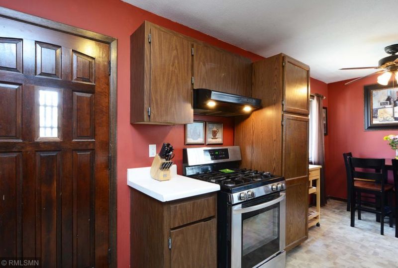 1080 Sperl St, West Saint Paul, MN 55118