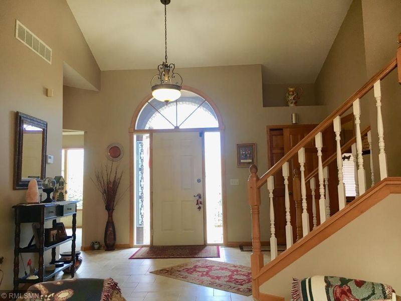 4093 Coachman Ln NE, Prior Lake, MN 55372