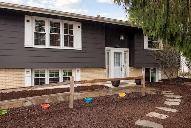 4301 W 99th St, Bloomington, MN 55437