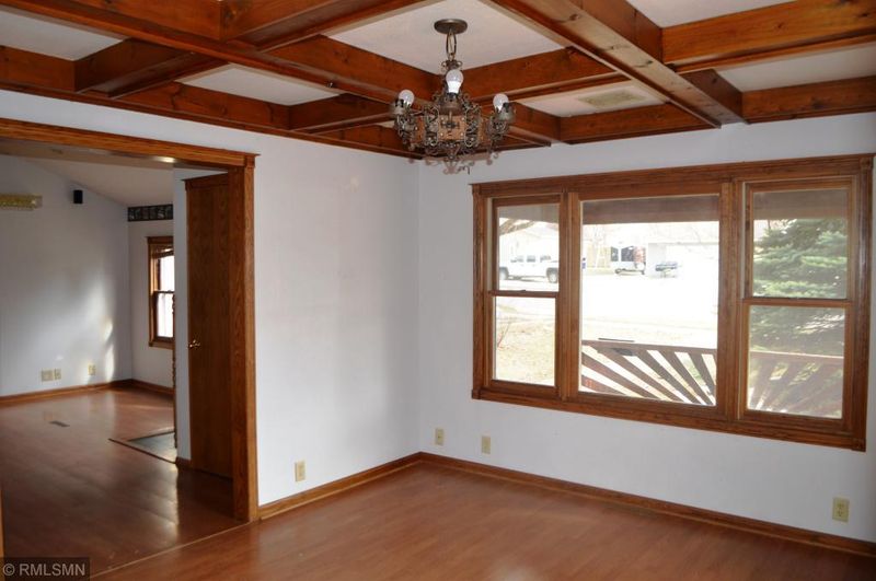 250 2nd Ave NW, Plainview, MN 55964