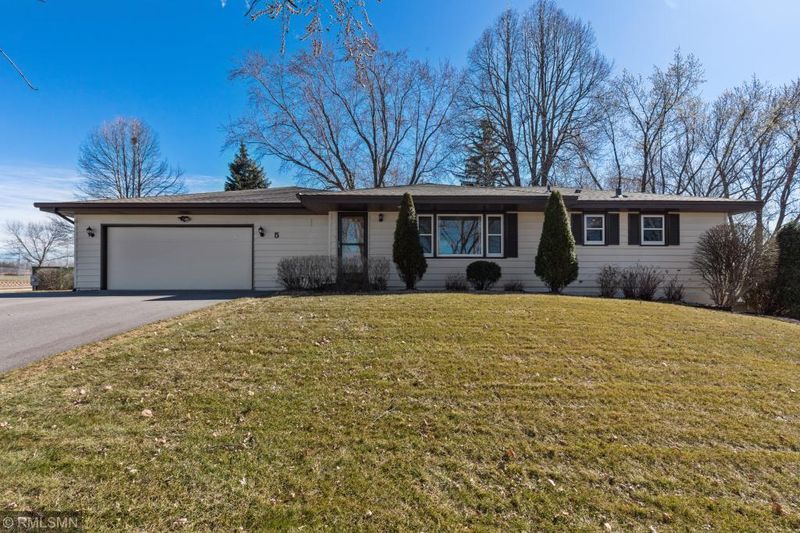5 Harold Dr, Burnsville, MN 55337