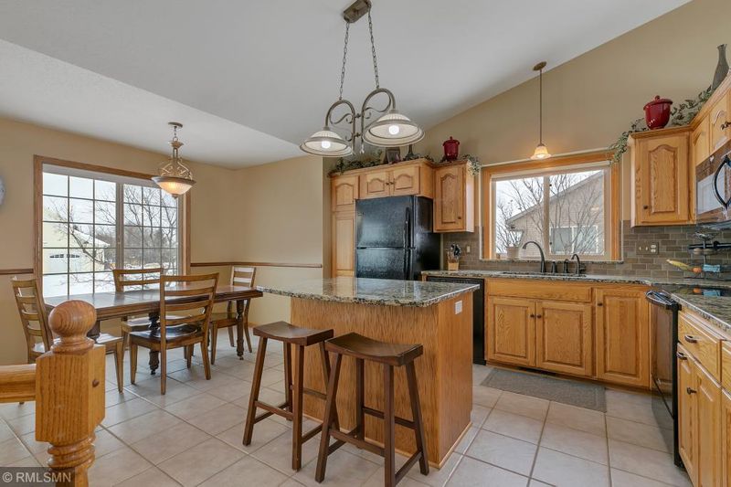 1525 9th Ave N, Sartell, MN 56377
