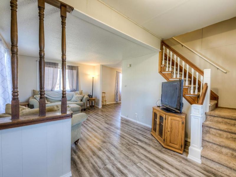 1719 5th St NW, Faribault, MN 55021