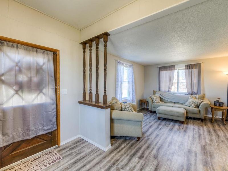 1719 5th St NW, Faribault, MN 55021