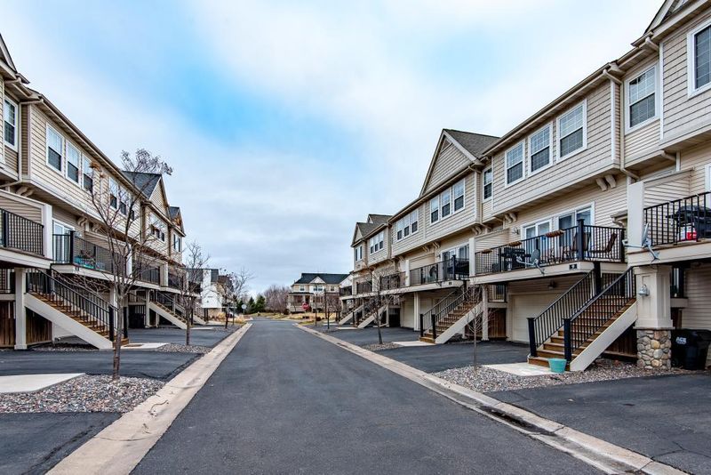 4342 Victor Pa #7, Hugo, MN 55038