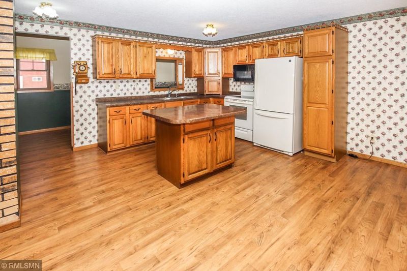 2482 50th Ave, Holdingford, MN 56340