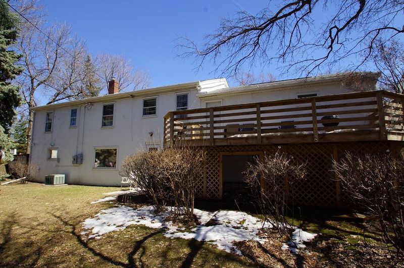 872 8th Ave NW, New Brighton, MN 55112