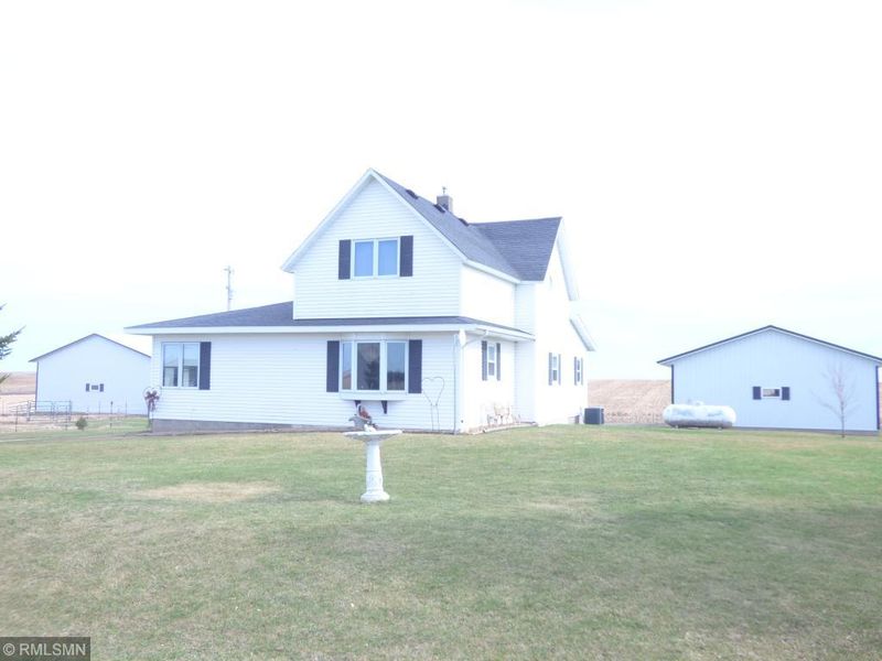 7869 SW 108th St, Ellendale, MN 56026