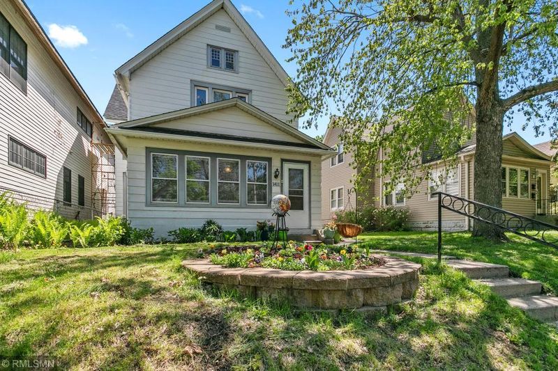 1411 6th St NE, Minneapolis, MN 55413