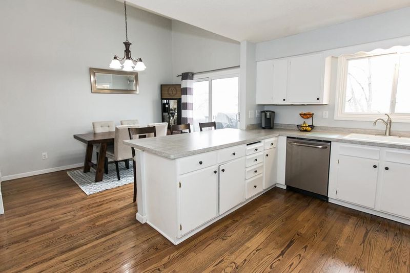 1020 Bridge St, Shoreview, MN 55126