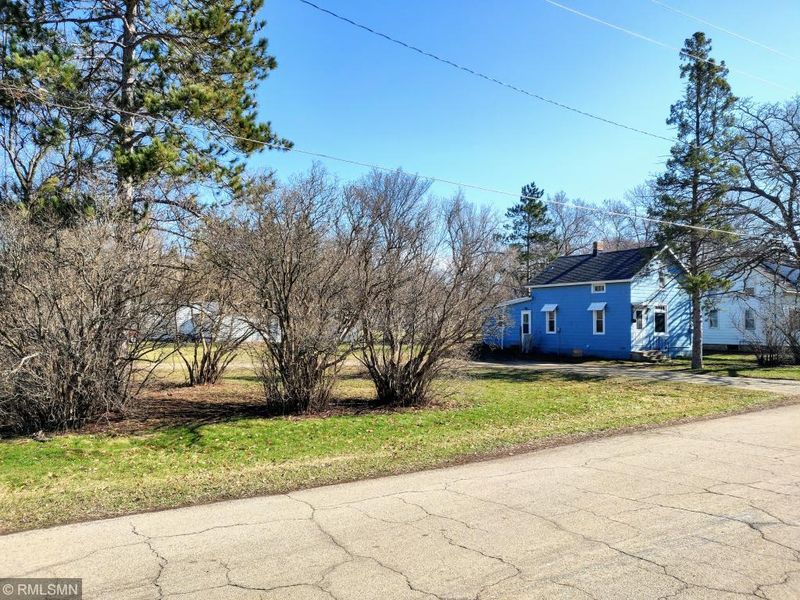 2411 Melody St SE, Rochester, MN 55904
