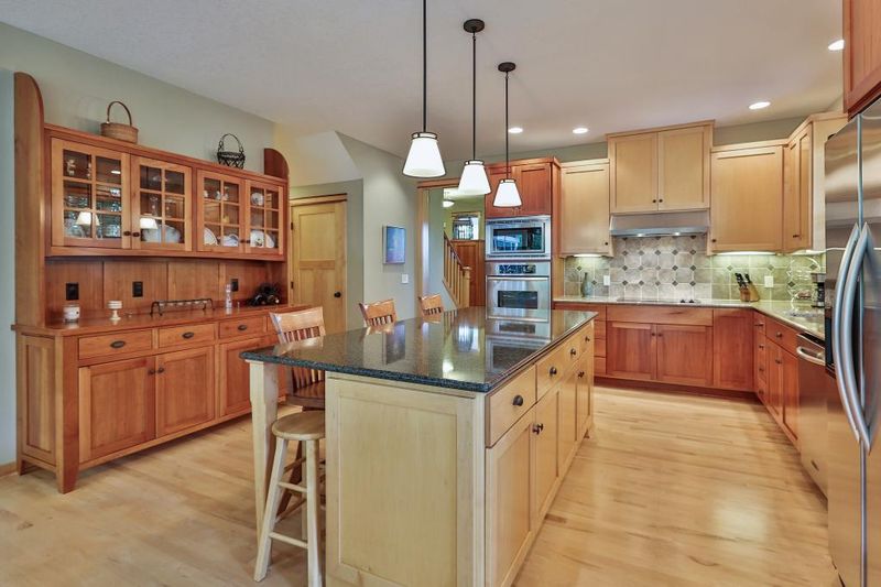 14241 Arbre Ln N, Hugo, MN 55038