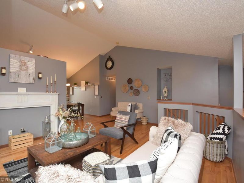 16241 Tahinka Ct NW, Prior Lake, MN 55372